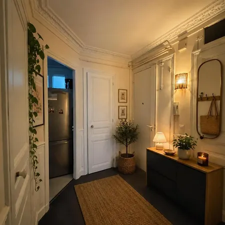 Eiffel Tower Apartment