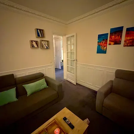 Eiffel Tower Apartment Paris